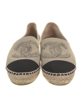 Chanel 2020 Interlocking CC Logo Espadrilles