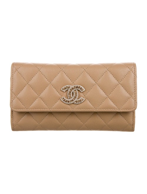 Chanel 2022 Interlocking CC Logo Trifold Wallet