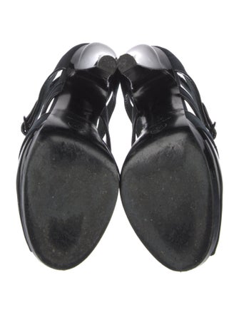 Chanel Interlocking CC Logo Patent Leather Sandals