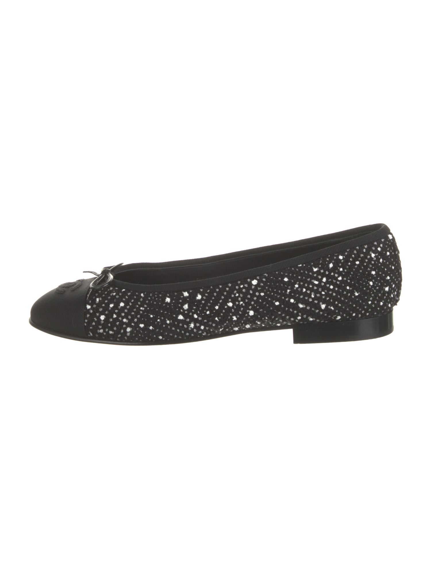 Chanel 2023 Interlocking CC Logo Ballet Flats