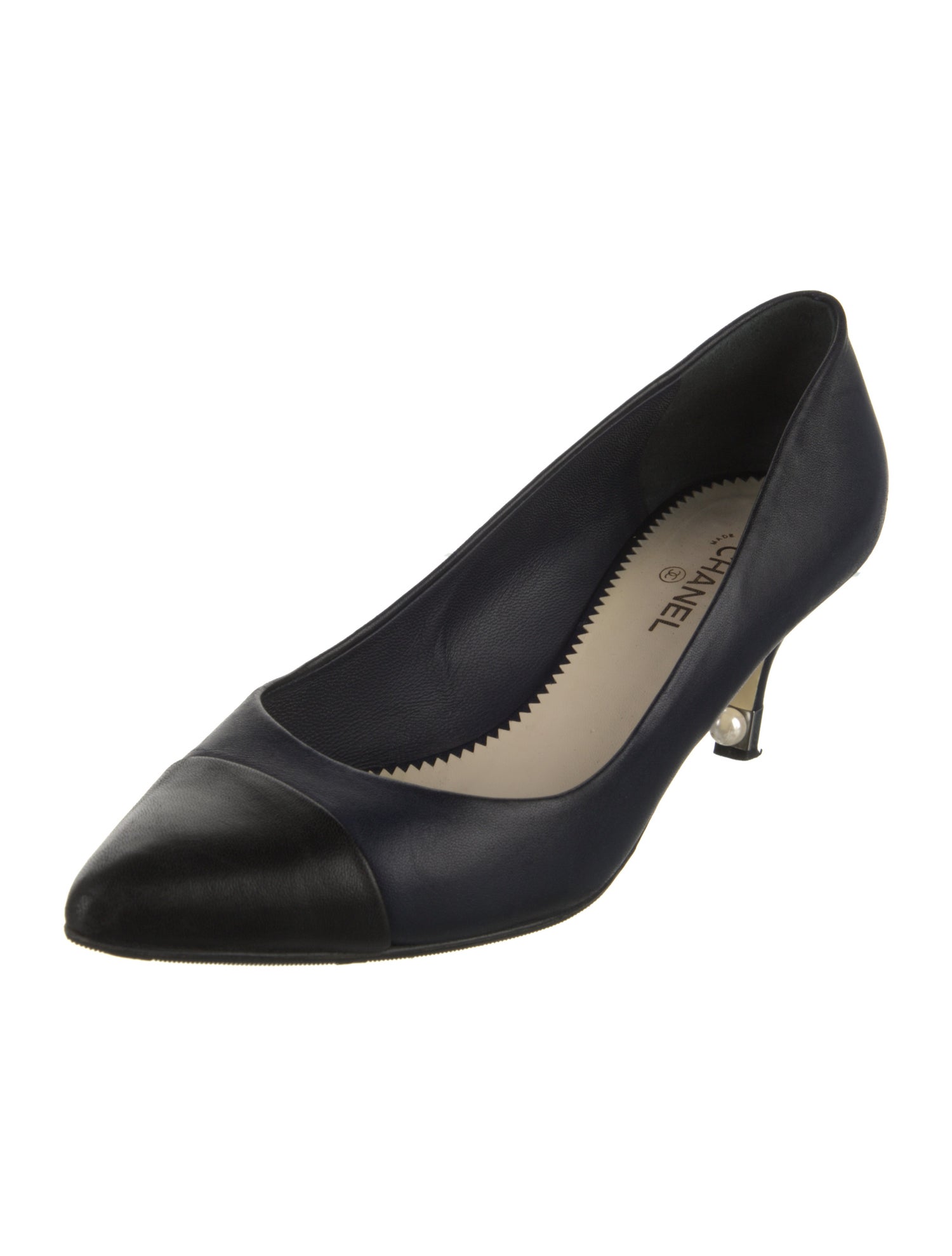 Chanel 2013 Interlocking CC Logo Pumps