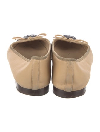 Chanel Interlocking CC Logo Leather Ballet Flats