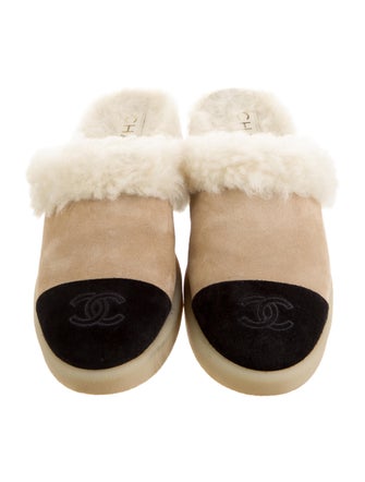 Chanel 2025 Interlocking CC Logo Mules