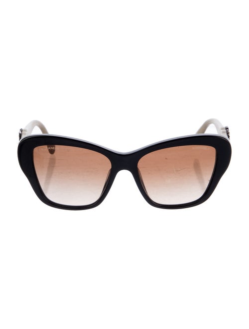 Chanel Interlocking CC Logo Cat-Eye Sunglasses