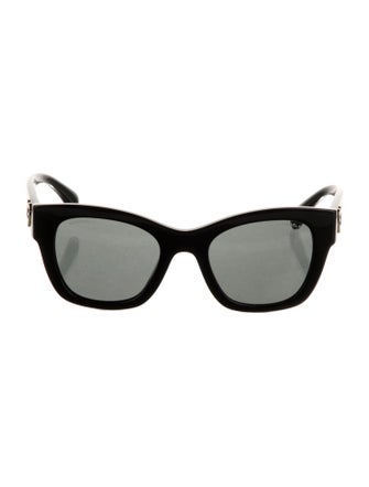Chanel Interlocking CC Logo Wayfarer Sunglasses