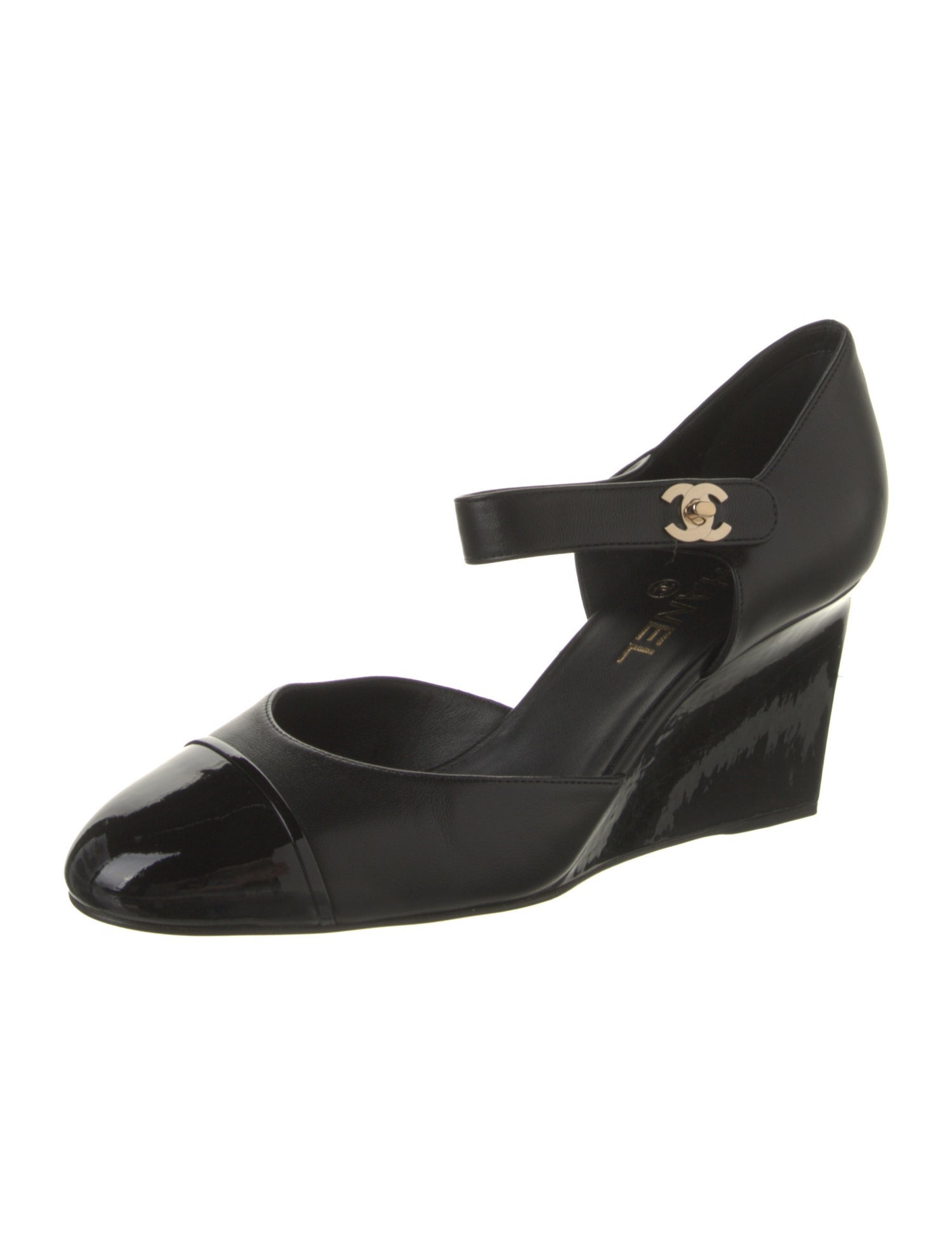 Chanel Interlocking CC Logo Leather D'Orsay Pumps