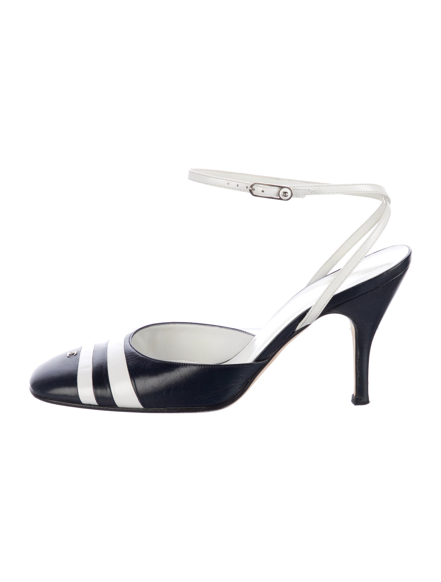 Chanel Vintage 2002 Slingback Pumps