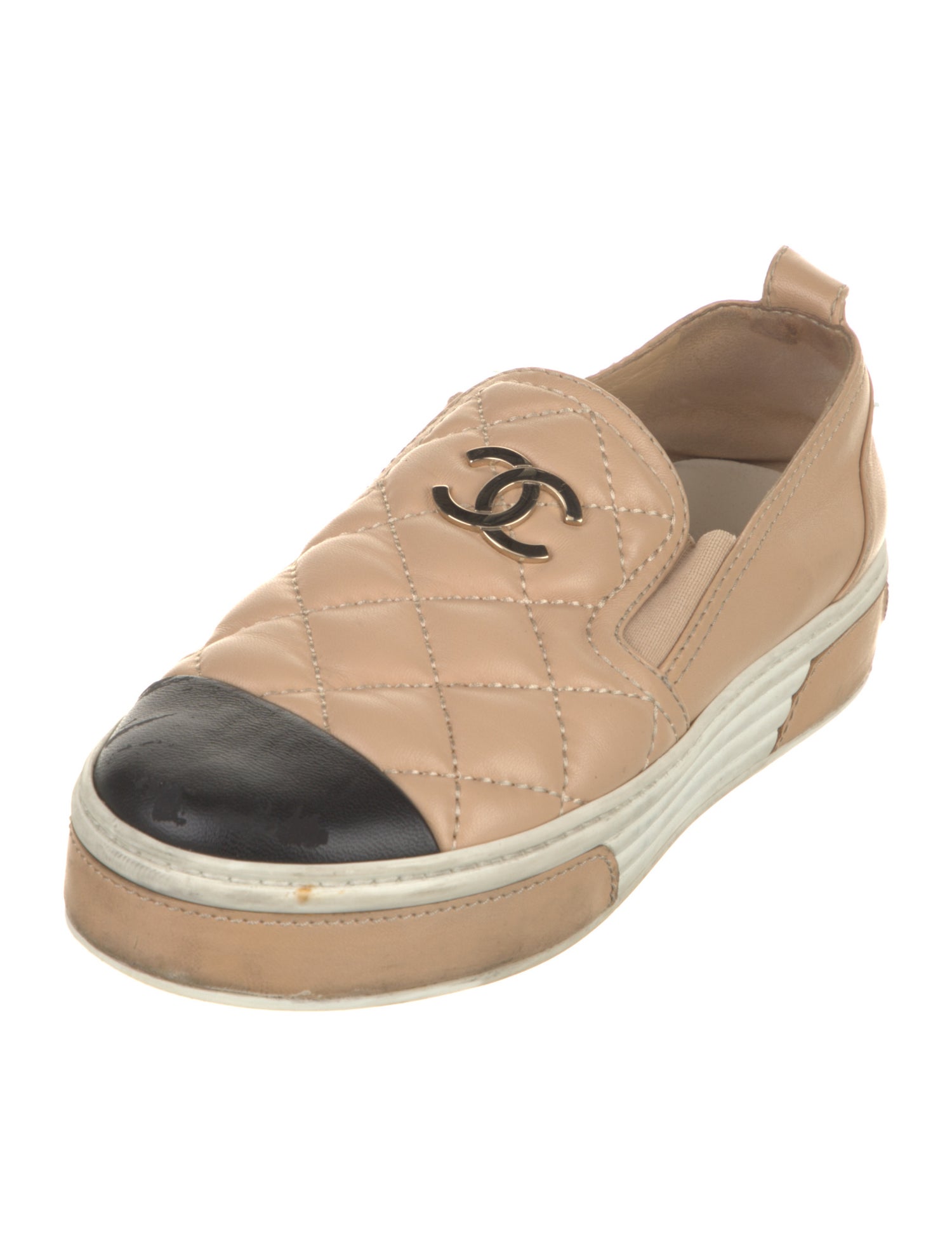 Chanel Interlocking CC Logo Leather Sneakers