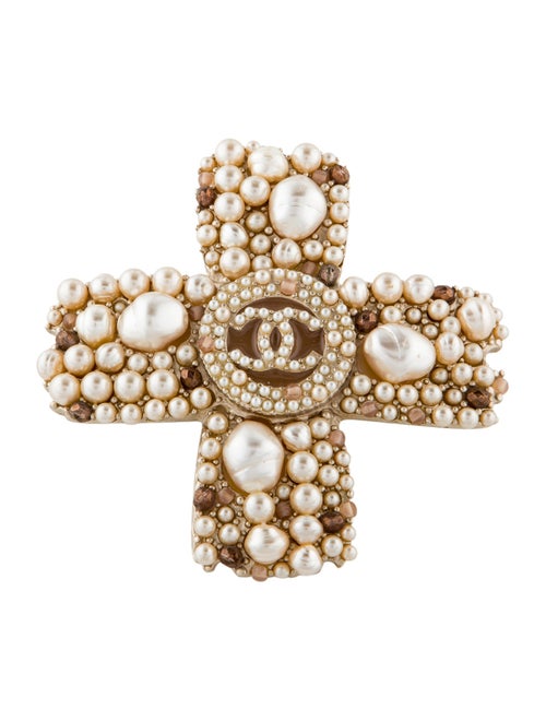 Chanel Faux Pearl & Enamel CC Cross Convertible Pendant Brooch