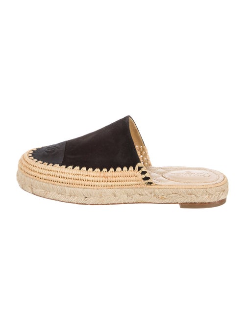 Chanel 2018 Interlocking CC Logo Espadrilles