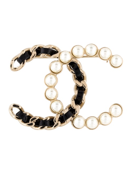 Chanel Faux Pearl & Leather CC Logo Brooch