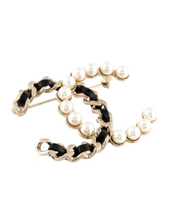 Chanel Faux Pearl & Leather CC Logo Brooch