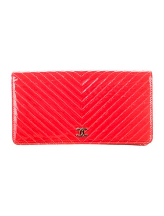 Chanel 2014-2015 Chevron Yen Bifold Wallet