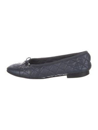 Chanel Interlocking CC Logo Leather Ballet Flats