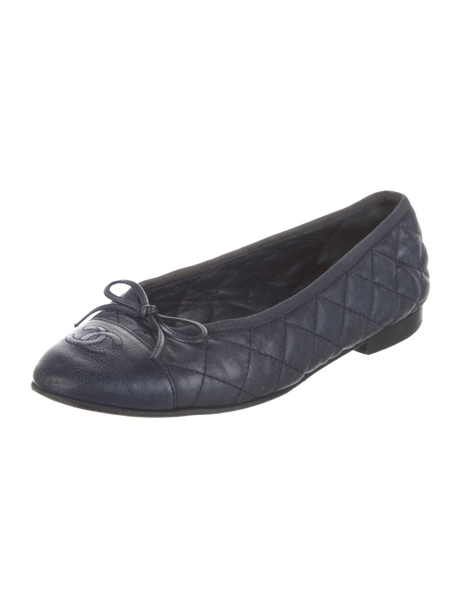Chanel Interlocking CC Logo Leather Ballet Flats
