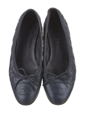 Chanel Interlocking CC Logo Leather Ballet Flats