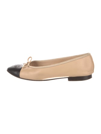 Chanel Interlocking CC Logo Leather Ballet Flats