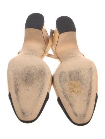 Chanel Interlocking CC Logo Leather Slingback Pumps