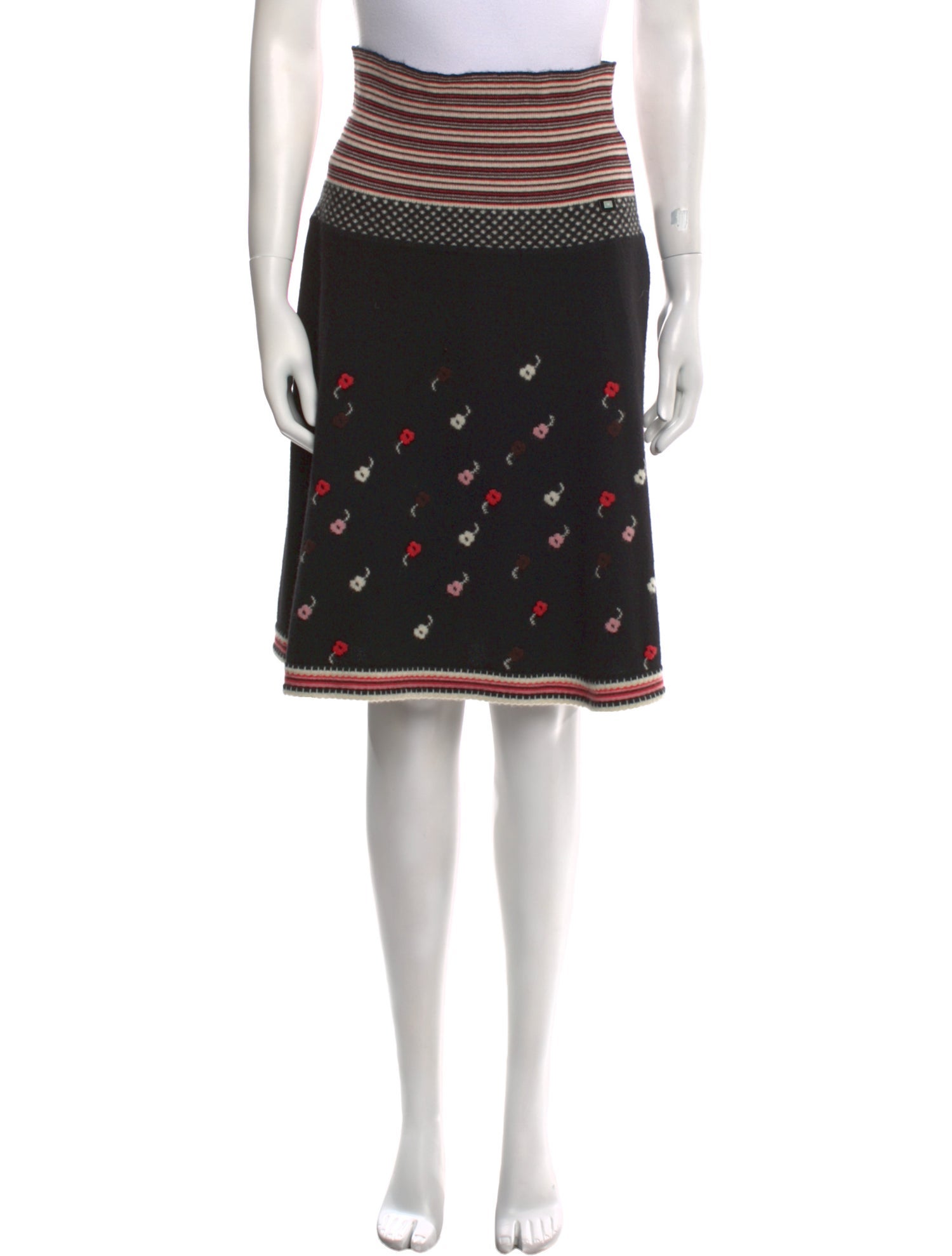 Chanel 2002 Knee-Length Skirt