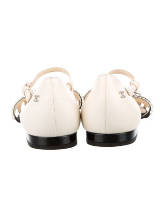 Chanel Interlocking CC Logo Leather D'Orsay Flats