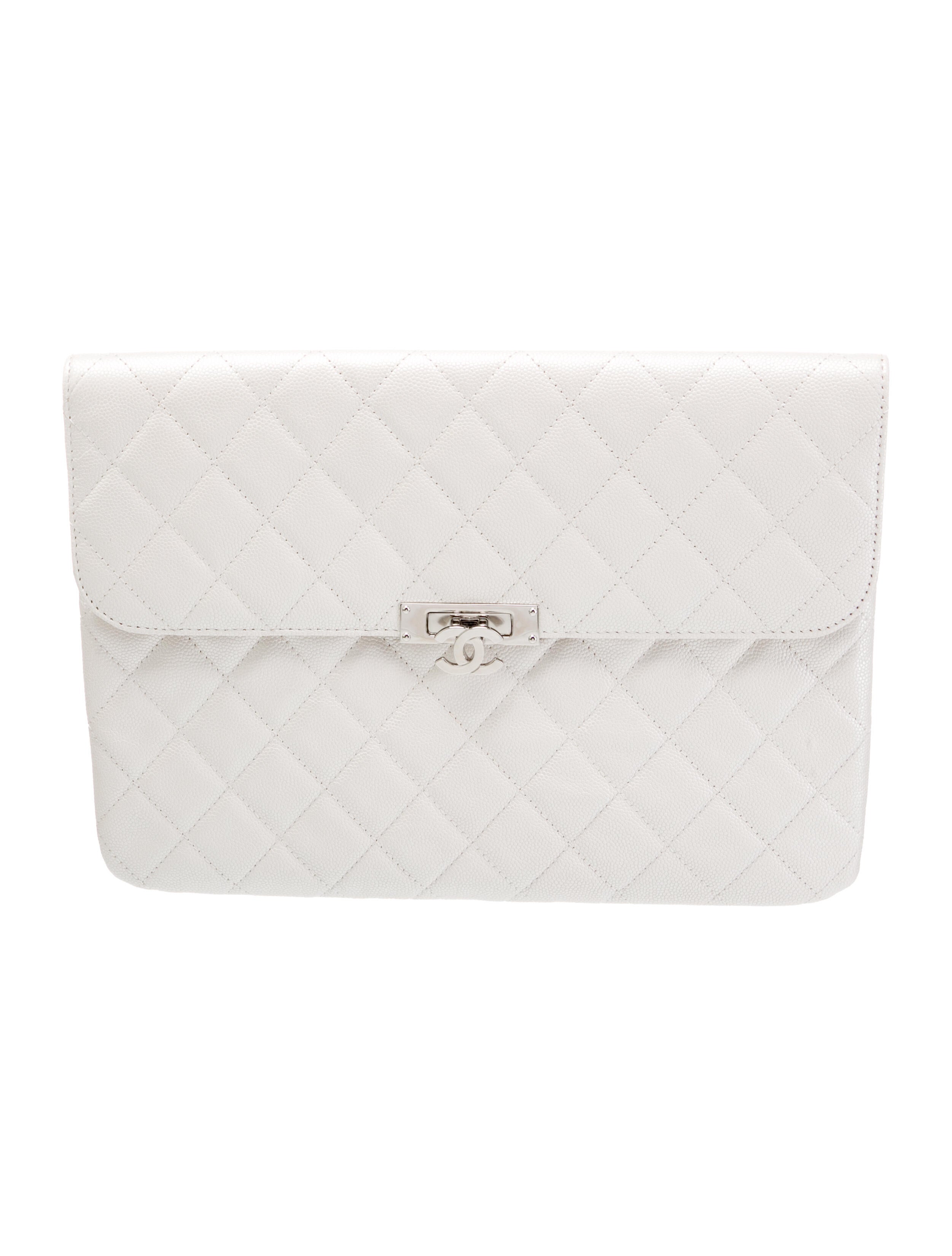 Chanel Quilted Caviar O-Case