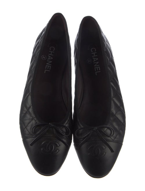 Chanel Interlocking CC Logo Leather Ballet Flats