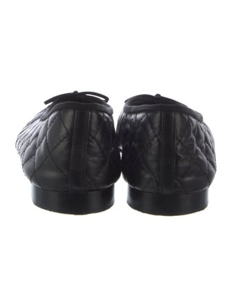 Chanel Interlocking CC Logo Leather Ballet Flats