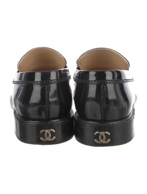 Chanel 2022 Interlocking CC Logo Loafers