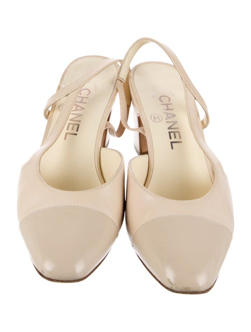 Chanel Interlocking CC Logo Leather Slingback Pumps