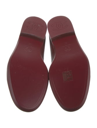 Chanel 2023 Interlocking CC Logo Loafers