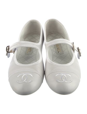 Chanel Interlocking CC Logo Leather Mary Jane Flats
