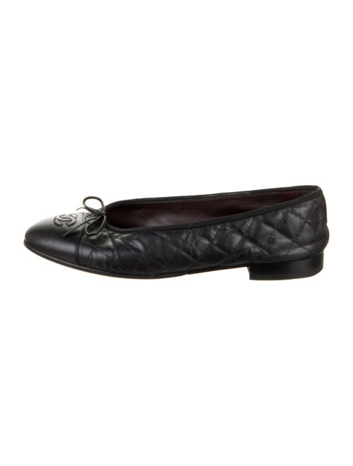 Chanel Interlocking CC Logo Leather Ballet Flats
