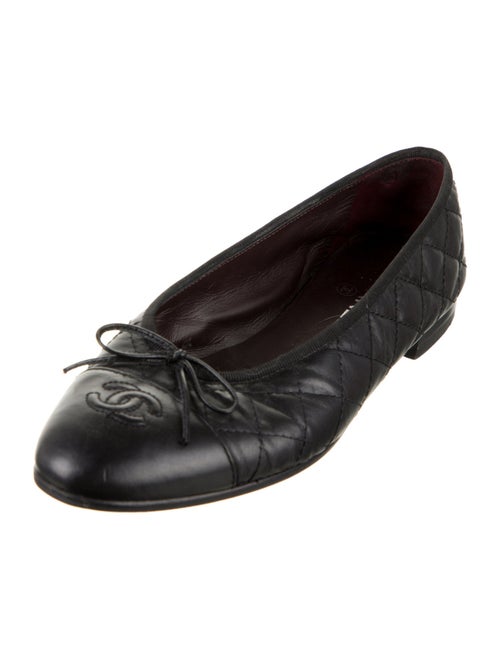 Chanel Interlocking CC Logo Leather Ballet Flats