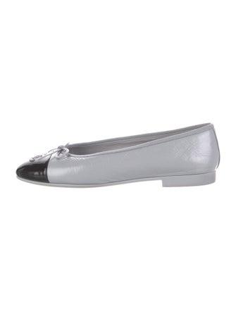 Chanel Interlocking CC Logo Leather Ballet Flats