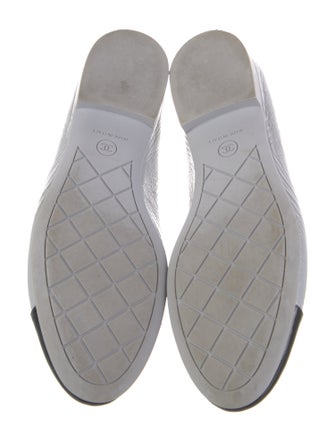 Chanel Interlocking CC Logo Leather Ballet Flats