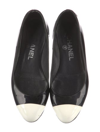 Chanel 2008 Interlocking CC Logo Flats