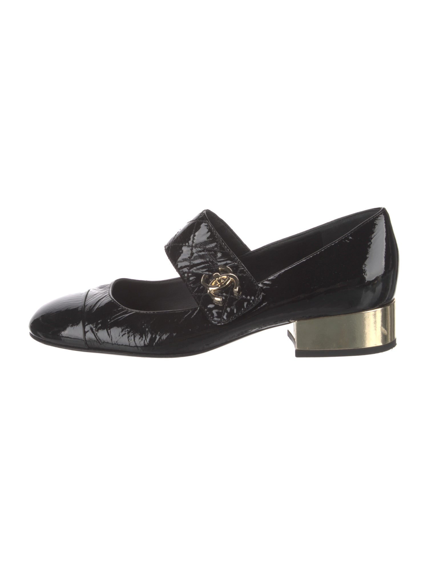 Chanel Interlocking CC Logo Patent Leather Pumps