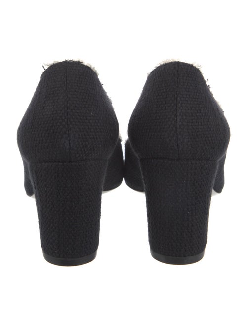 Chanel 2011 Interlocking CC Logo Pumps