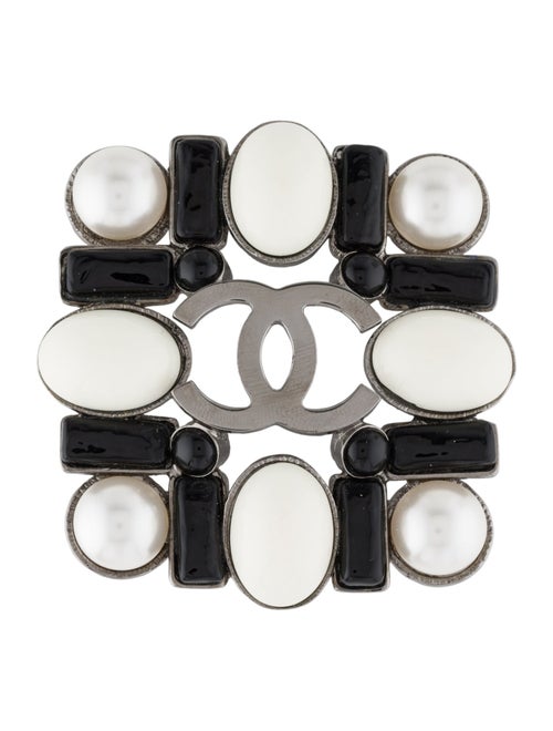 Chanel Faux Pearl & Resin CC Brooch