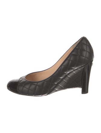 Chanel 2012 Interlocking CC Logo Pumps