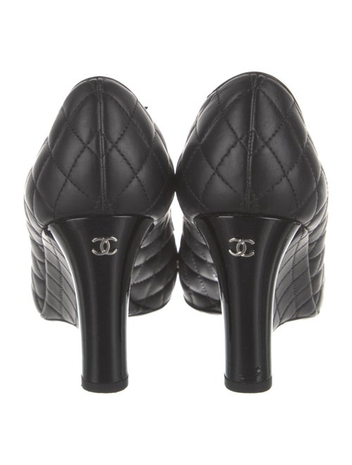 Chanel 2012 Interlocking CC Logo Pumps