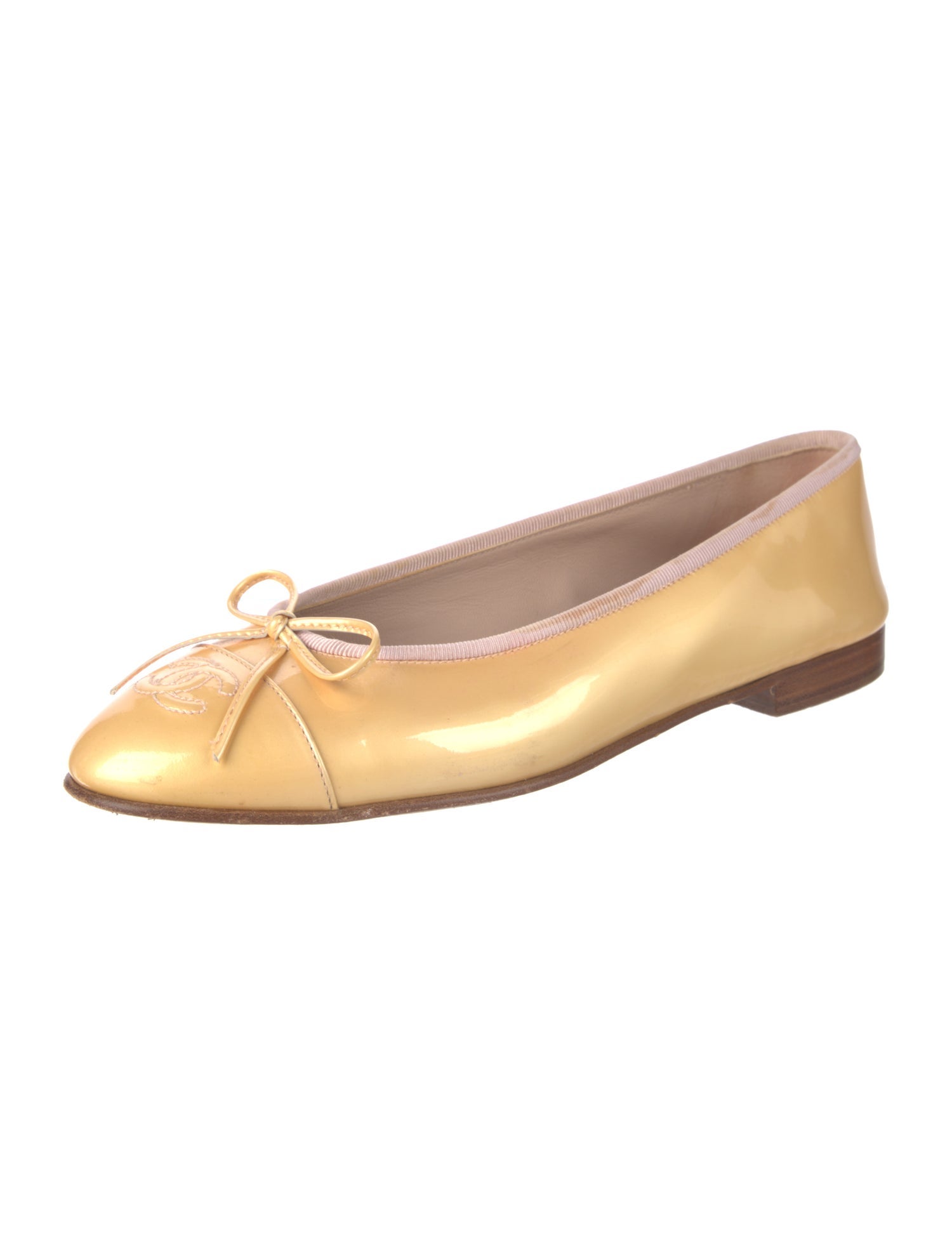 Chanel Interlocking CC Logo Patent Leather Ballet Flats