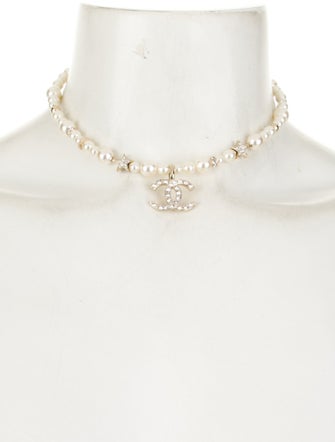 Chanel 2023 Faux Pearl & Strass CC & Star Pendant Necklace