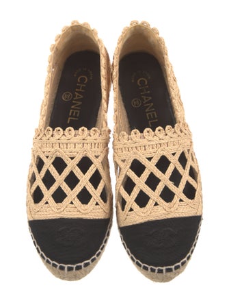 Chanel 2018 Interlocking CC Logo Espadrilles