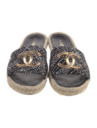 Chanel 2024 Interlocking CC Logo Espadrilles