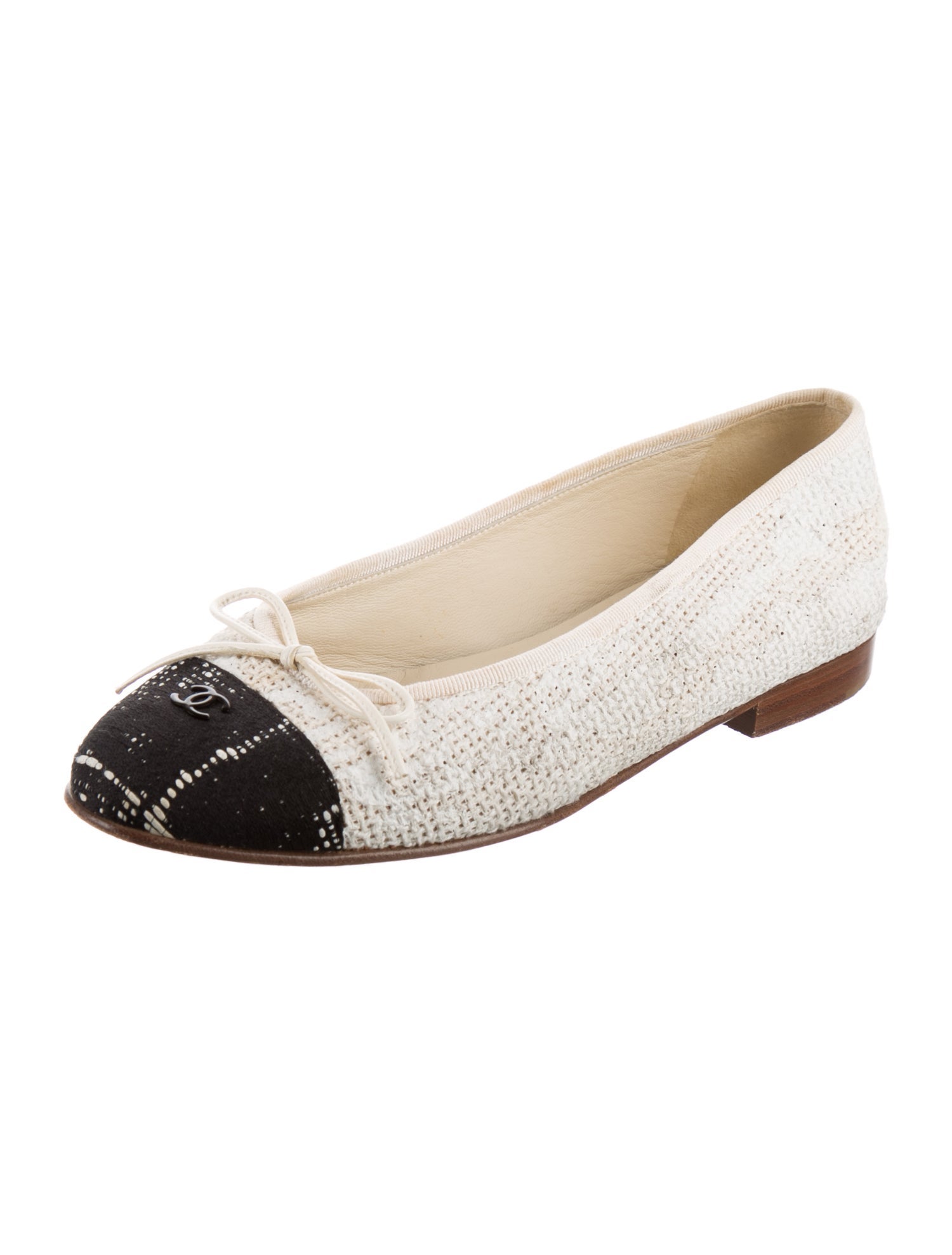 Chanel 2014 Interlocking CC Logo Ballet Flats