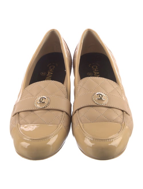 Chanel 2023 Interlocking CC Logo Loafers