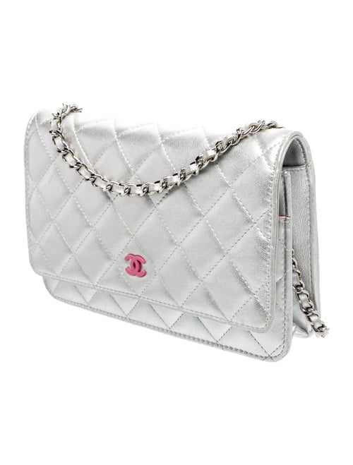 Chanel Classic Wallet On Chain