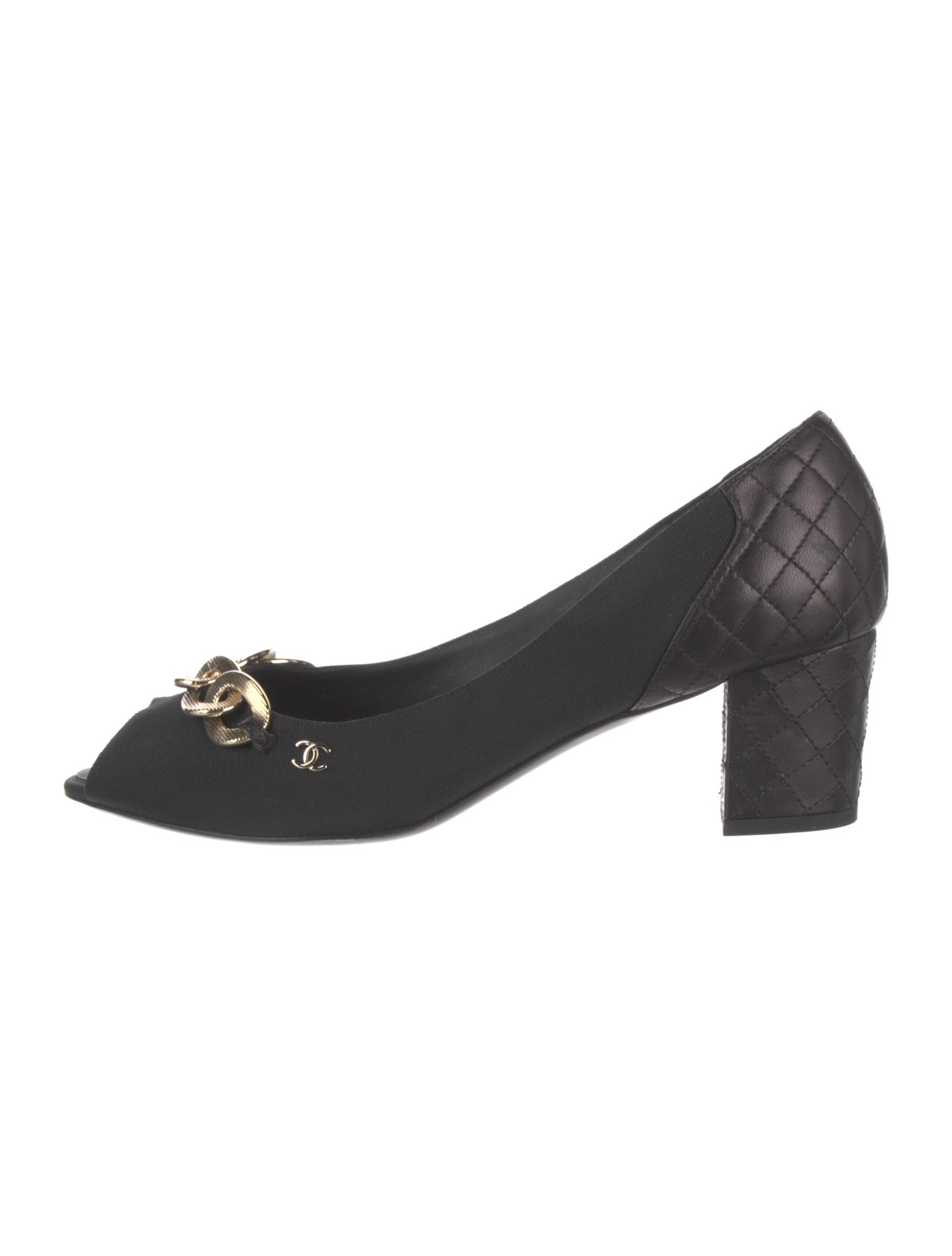 Chanel 2009 Interlocking CC Logo Pumps