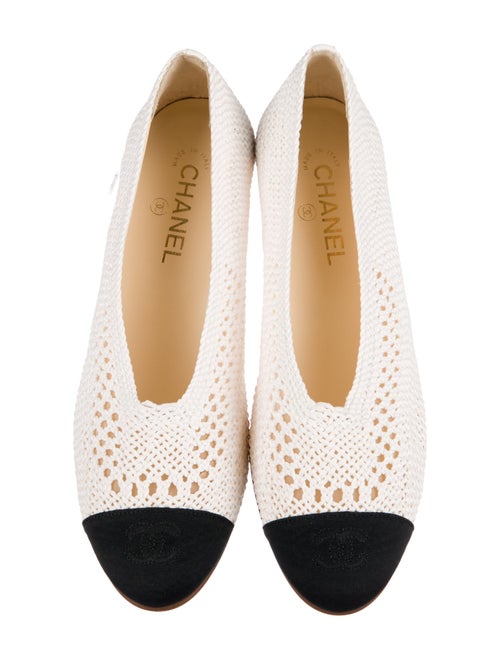 Chanel 2018 Interlocking CC Logo Ballet Flats